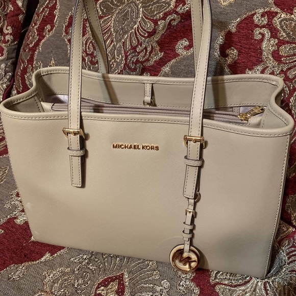 Michael Kors purse/wallet set - Picture 2 of 5